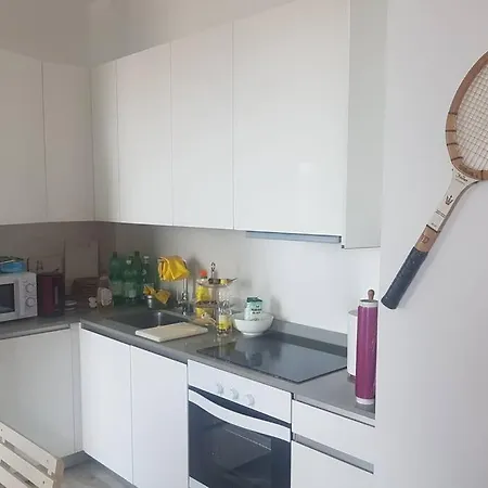 Charming Colonial Flat In Historic Building Gibraltar